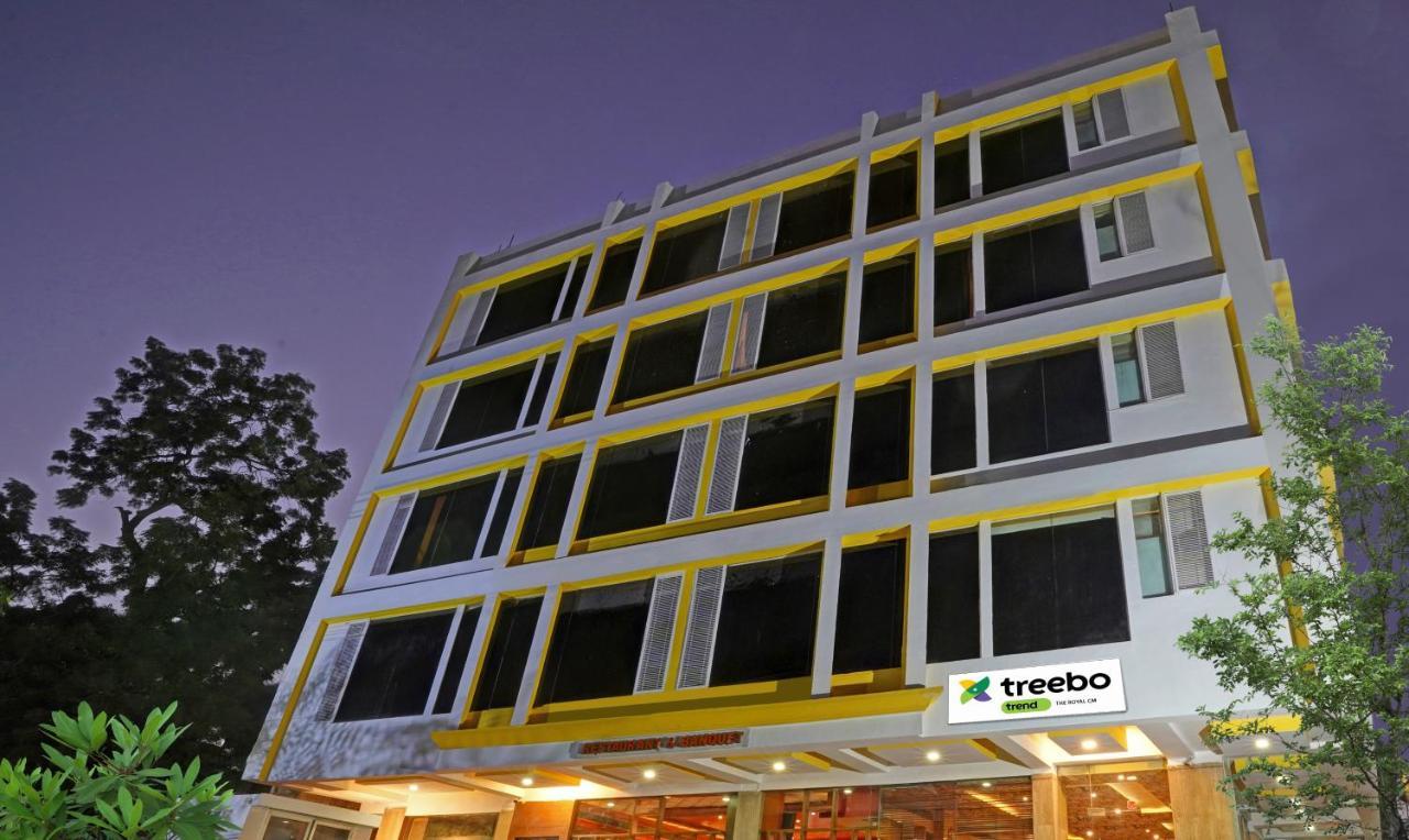 Treebo The Royal Cm, 4 Km From City Palace 자이푸르 외부 사진